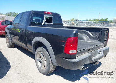 2010 Dodge Ram 1500 Slt/Sport/Trx z USA, uszkodzony, nr VIN 1D7RV1GT4AS168041